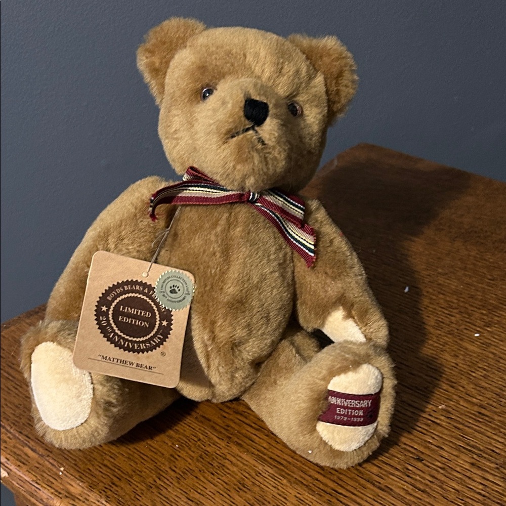 Limited Edition Boyds Bear 20th Anniversary Matthew Bear